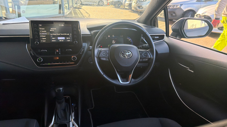 Toyota Corolla 1.8 VVT-i Hybrid Icon Tech 5dr CVT Hybrid Hatchback